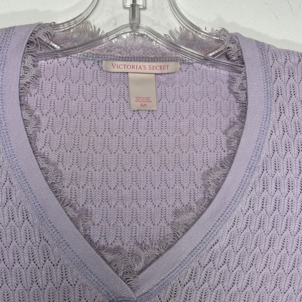 Victoria's Secret Lavender Pointelle Lace Trim V-Neck Long Sleeve Sweater Small - Picture 5 of 9